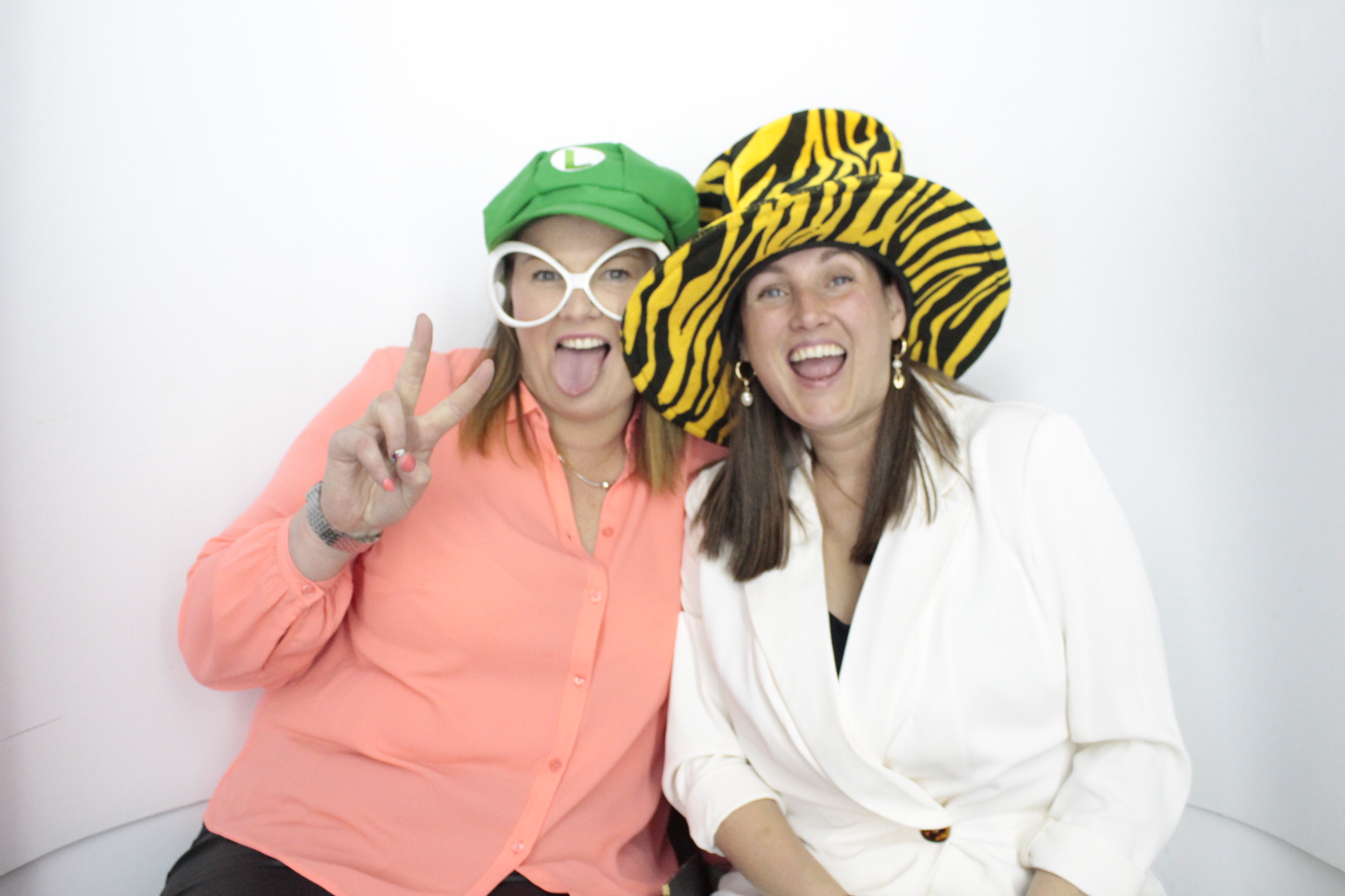 Mandy's 60th  Birthday Party | View more photos from the event at gallery.myphotoboothexperience.co.uk/u/MyPhotoBoothExperienceLtd/Mandys-60th-Birthday-Party